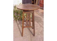 Five matching Arts and Crafts oak sidetable - Thumbnail 7