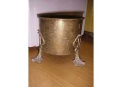 Arts & Crafts Brass Jardinière with Stylised Heart Tripod Brackets - Thumbnail 2
