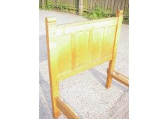 Alan 'Snailman' Haigh. A pair of oak single beds - Thumbnail 5