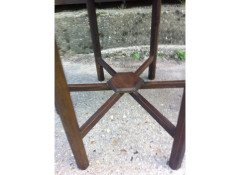 A good quality Cotswold School oak low sidetable - Thumbnail 4