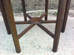 A good quality Cotswold School oak low sidetable - Thumbnail 5