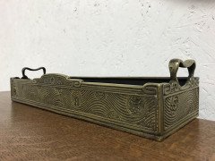 Thomas Jeckyll for Barnard Bishop and Barnard. A rare Anglo-Japanese Tinder brass box - Thumbnail 4