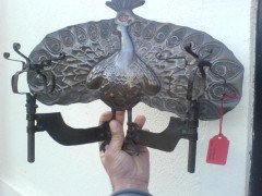 John Pearson. A superb quality Arts and Crafts Peacock wall sconce - Thumbnail 1