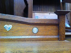 Shapland and Petter. A stunning oak treble wardrobe and matching chest-of-drawers/cupboard - Thumbnail 18