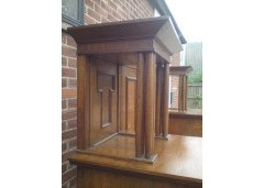 Maple and Co. An Arts and Crafts quality oak sideboard - Thumbnail 9