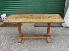 Robert Mouseman Thompson. A dining table. - Thumbnail 1