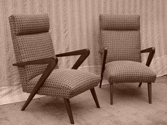 A pair of Modernist armchair - Thumbnail 1