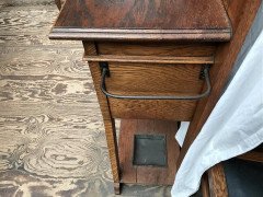 Liberty and Co. A superb oak Arts and Crafts Hallstand - Thumbnail 12