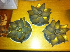 A set of three Arts and Crafts brass floral leaf ceiling lights - Thumbnail 1