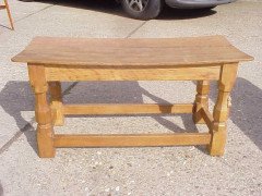 Robert Mouseman Thompson. A oak duet seat. - Thumbnail 1
