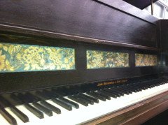 M H Baillie Scott for John Broadwood. An oak Arts and Crafts Manxman Piano - Thumbnail 12