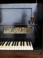 M H Baillie Scott for John Broadwood. An oak Arts and Crafts Manxman Piano - Thumbnail 16