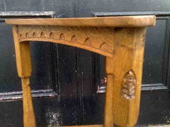 Thomas Gnomeman Whittaker. A good quality corner table - Thumbnail 4