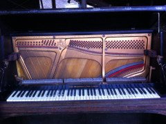 M H Baillie Scott for John Broadwood. An oak Arts and Crafts Manxman Piano - Thumbnail 22