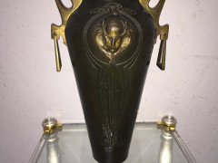 Albert Mayer. A large exhibition quality hammered copper vase - Thumbnail 4