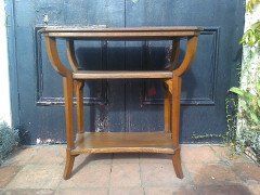 Shapland and Petter (attributed). An Arts and Crafts oak side table - Thumbnail 1