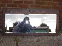 An Arts and Crafts copper mirror - Thumbnail 1