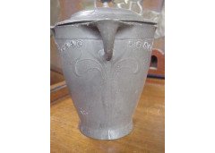 Kayserzinn. An Art Nouveau Pewter Jar & Lid with Three Stylised Handle - Thumbnail 3