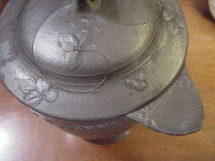 Kayserzinn. An Art Nouveau Pewter Jar & Lid with Three Stylised Handle - Thumbnail 6