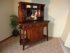 Wylie and Lochhead. An unusual Arts and Crafts oak sideboard attributed - Thumbnail 2