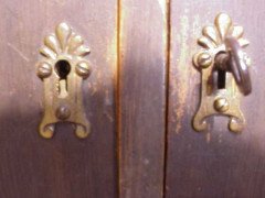 Liberty and Co (attributed). a Good Quality Oak Moorish Dresser - Thumbnail 4