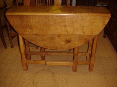 Albert Eagleman Jeffray. An oak drop leaf dining table - Thumbnail 2