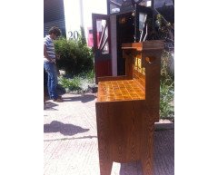 Shapland and Petter. An Arts and Crafts dressing table with heart cut-outs below the shelf - Thumbnail 3
