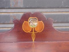 Shapland and Petter. A fantastic mahogany desk inlaid with stylised flowers of various fruit woods - Thumbnail 5