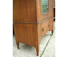 Harris Lebus. A Harris Lebus bedroom trio - Thumbnail 10