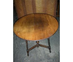 A Gothic Revival oak cricket table - Thumbnail 2