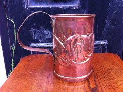 Birmingham Guild of Handicraft. A top quality Irish School Arts and Crafts copper cup - Thumbnail 1