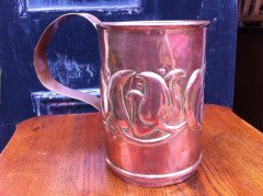 Birmingham Guild of Handicraft. A top quality Irish School Arts and Crafts copper cup - Thumbnail 3