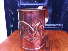 Birmingham Guild of Handicraft. A top quality Irish School Arts and Crafts copper cup - Thumbnail 5