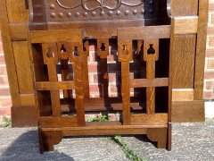 Shapland and Petter. An Arts and Crafts oak hallstand - Thumbnail 11