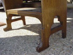 Harris Lebus. A good quality Glasgow style Arts and Crafts oak Bureau Bookcase - Thumbnail 5
