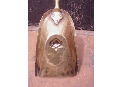 A Pair of Art Nouveau Brass Fire Utensils Consisting of a Pair of Tongs and Shovel. - Thumbnail 9