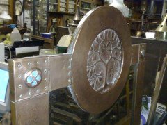 An Arts and Crafts copper mirror with blue Ruskin jewels - Thumbnail 5