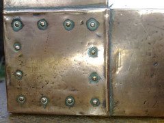 An Arts and Crafts copper mirror with blue Ruskin jewels - Thumbnail 13
