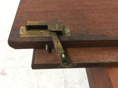 Arthur Simpson Attr an English Arts & Crafts Walnut Slide Extending Dining Table - Thumbnail 9