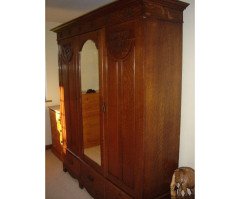 Shapland & Petter, Arts & Crafts Oak Treble Wardrobe with Floral Carved Details - Thumbnail 2