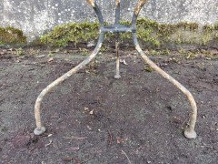 French Art Deco Iron Cafã© or Bistro Circular Dining Table with Perforated Top - Thumbnail 11