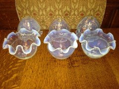 A Set of Six Arts and Crafts Vaseline/Uranium Glass Shades with pleated details - Thumbnail 5