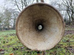 Willy Guhl, Extra Large Diablo Hourglass Planter in Wonderful Original Condition - Thumbnail 9