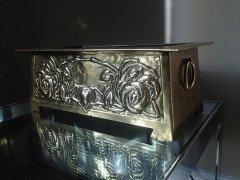 Margaret Gilmour, Attributed a Glasgow School Brass Planter with Stylised Roses - Thumbnail 3