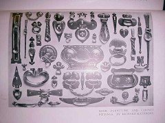 Morris & Co Attr. an Arts & Crafts Oak Treble Linen Press, Metalwork by Rathbone - Thumbnail 14