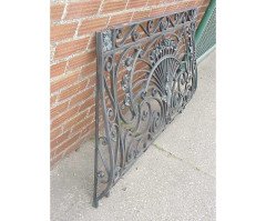 Victor Horta Style of an Art Nouveau Hand Wrought Iron Floral Balcony Railing - Thumbnail 2