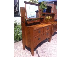Shapland & Petter, Arts & Crafts Oak Dressing Table with Pierced Hearts - Thumbnail 4