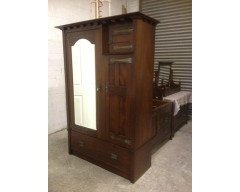 E. A. Taylor, attributed. Wylie & Lochhead Arts & Crafts Four-Piece Mahogany Bedroom Suite - Thumbnail 3