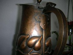English Arts & Crafts Copper Jug with Stylised Hand Formed Leaf Decoration - Thumbnail 4