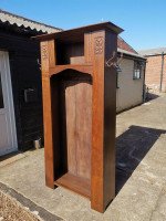 Shapland & Petter, Style of M. H. Baillie Scott, an Arts & Crafts Oak Hall Cupboard - Thumbnail 2